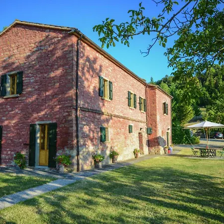 Villa With Outbuilding And Swimming Pool And Panoramic View Of The Apennines