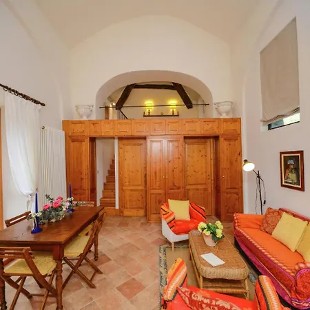 With Outbuilding And Swimming Pool And Panoramic View Of The Apennines Villa Tredozio