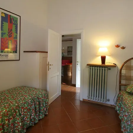 With Outbuilding And Swimming Pool And Panoramic View Of The Apennines Villa *