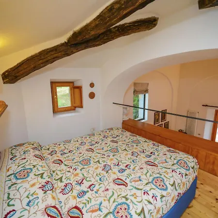 Вилла With Outbuilding And Swimming Pool And Panoramic View Of The Apennines Tredozio