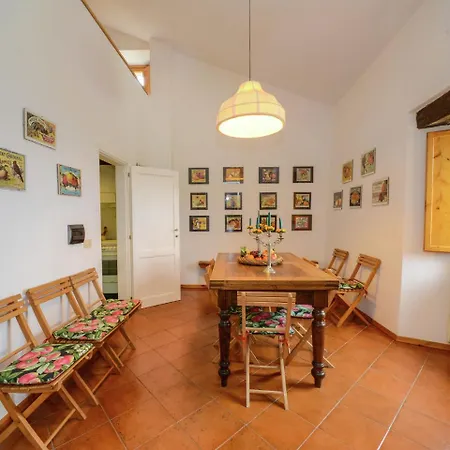 With Outbuilding And Swimming Pool And Panoramic View Of The Apennines Вилла